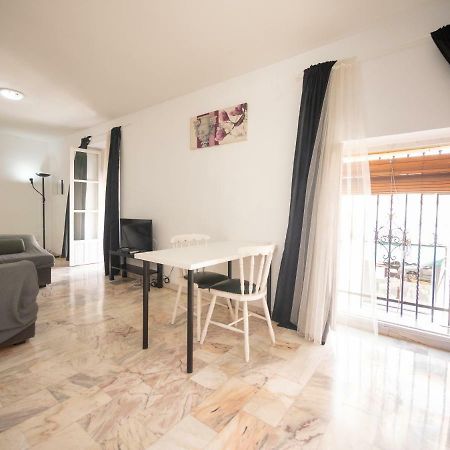 Apartamentos Arc House Севилья Экстерьер фото